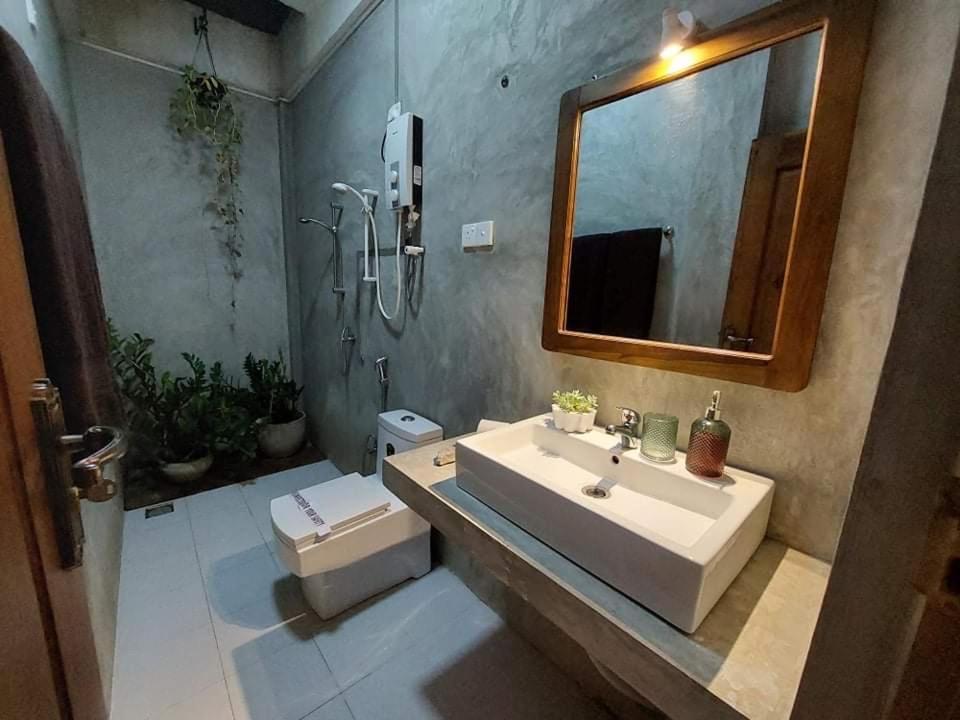 Kingcity Resort Anuradhapura Exterior foto