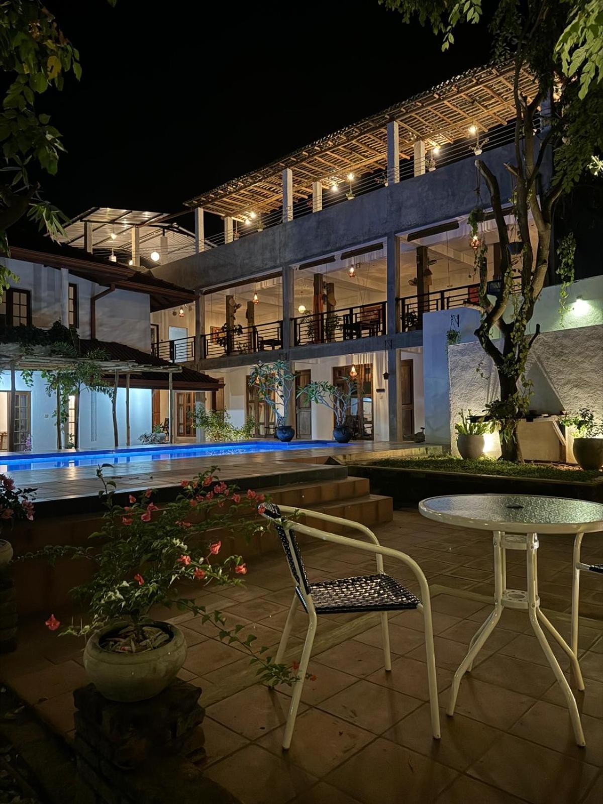 Kingcity Resort Anuradhapura Exterior foto